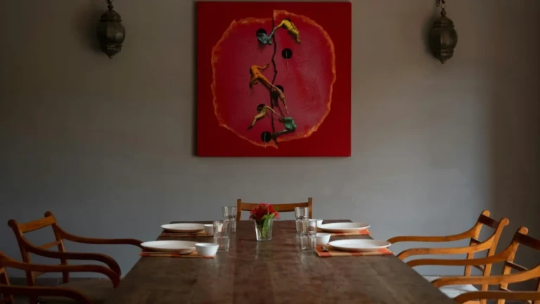 5 Best Spots to Eat Local Foods in Accra